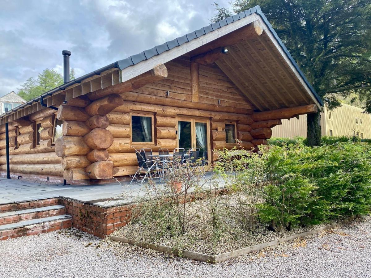 Ewes Water Log Cabins Langholm Esterno foto
